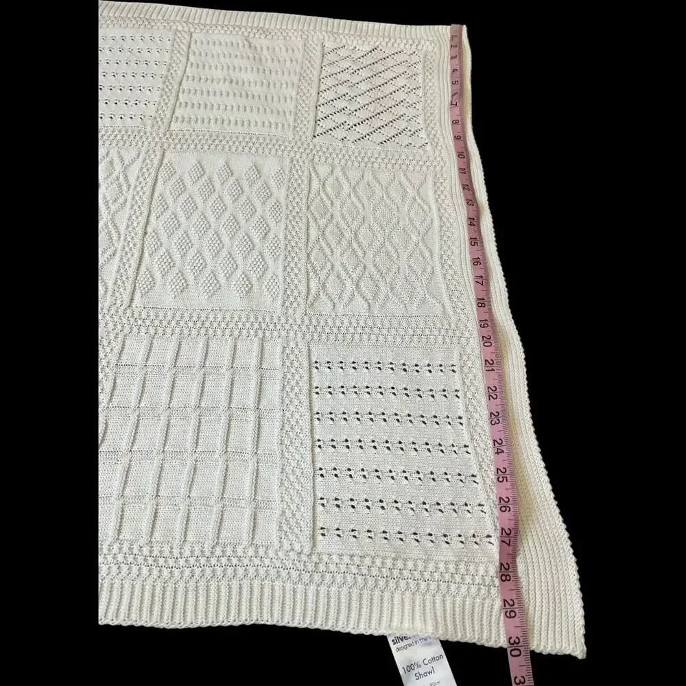 EUC UK Silver Cloud 100% Cotton White Baby Blanket Soft & Warm Crochet Look